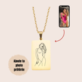 Collier Gravé Simple - Illustration Fait Main